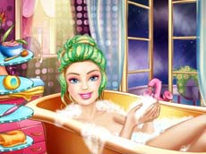 Barbi Güzellik Banyosu ve Giydirme